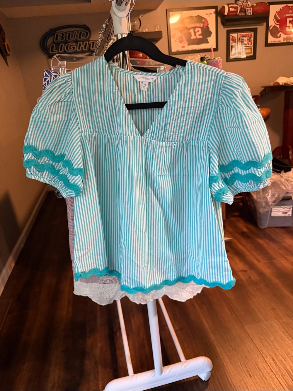 crown & ivy Aqua and White Striped Puff Sleeve Top